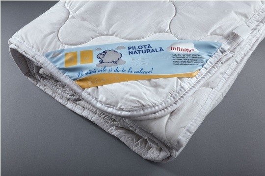 Pilota Luxury cu Puf si Pene Gasca